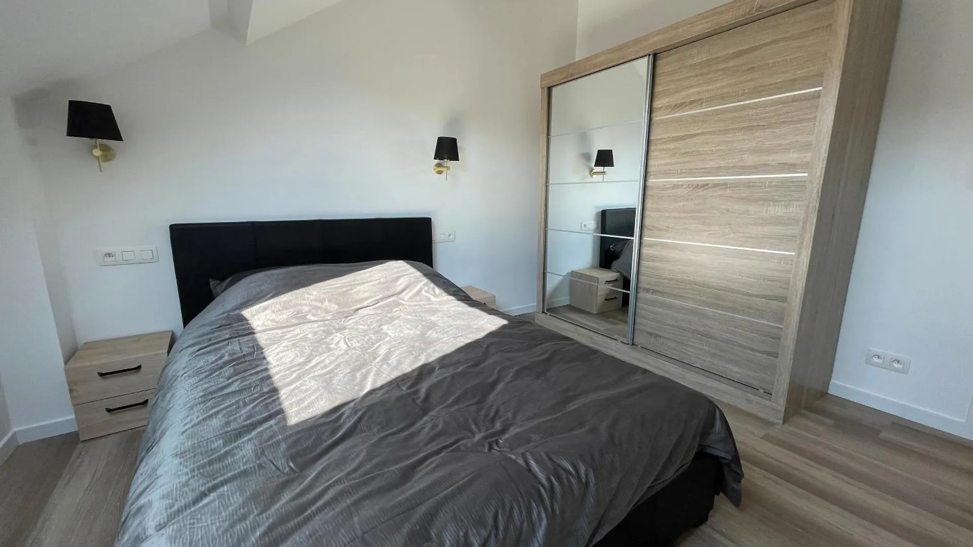 Midi Station 3 Apartment Brussels