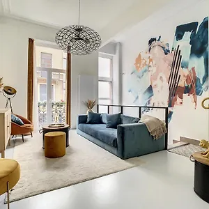  Bed & Breakfast Center