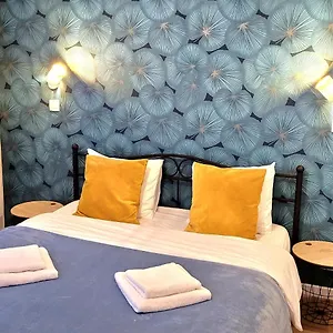  Guest house Brand New With Private Bathroom And Balcony-terrasse