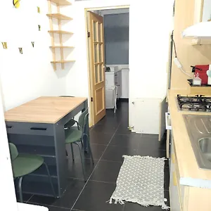 Style Haussmannien 1 Bedroom Appartement